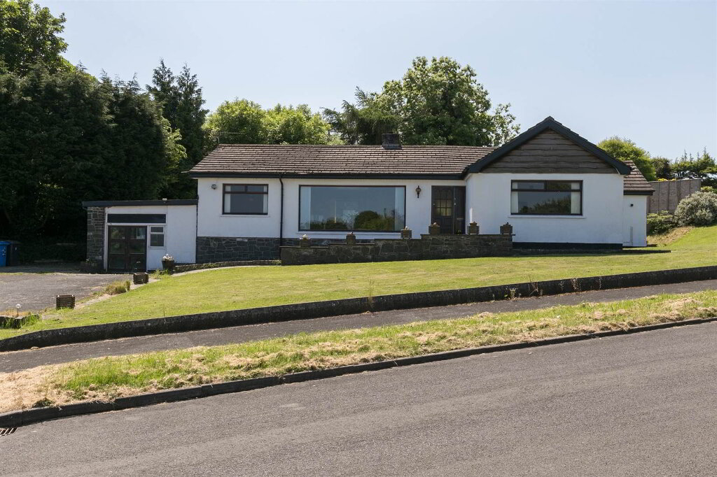 5 Larch Hill Avenue, Holywood